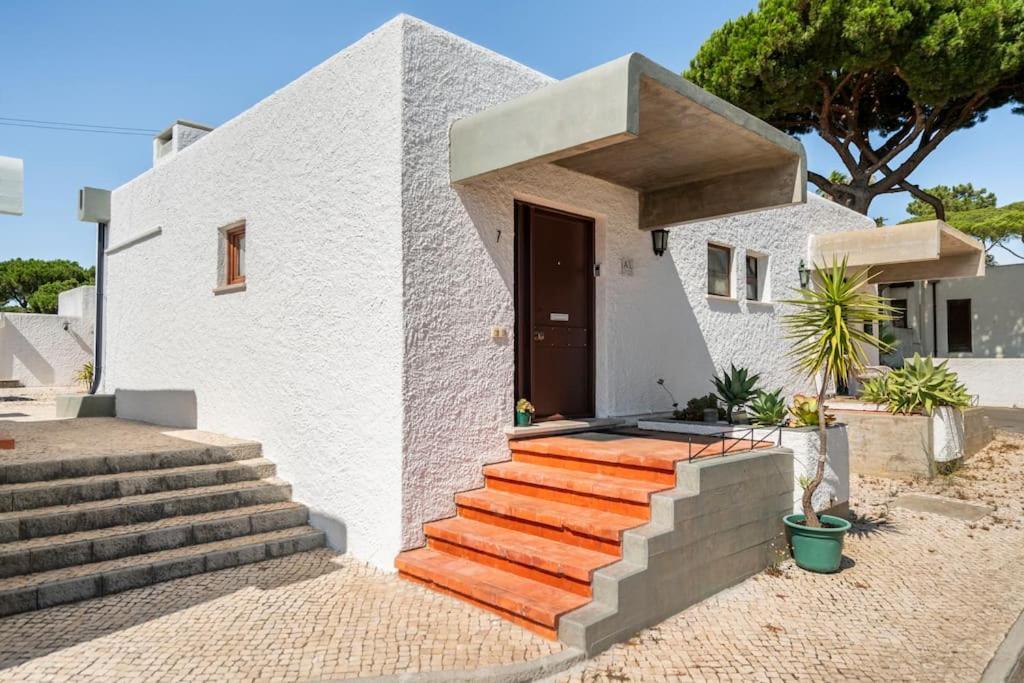 Sunny Villa With Golf Front View Vilamoura Eksteriør bilde